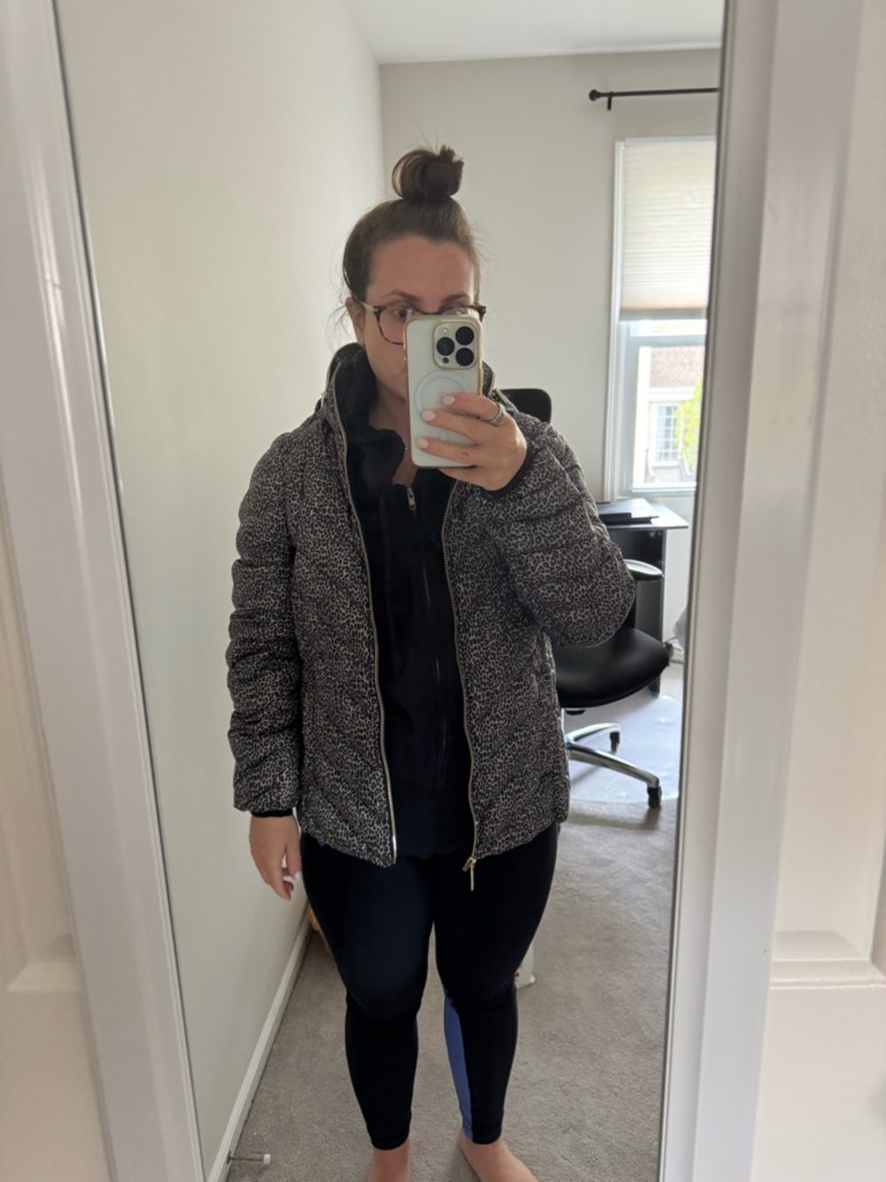 Michael Kohr’s - Women’s Black Cheetah Packable Jacket